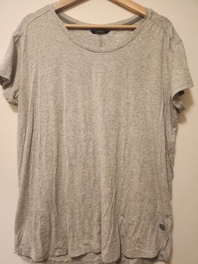 L.L. Bean Women's Heather Gray Short Sleeve Tee